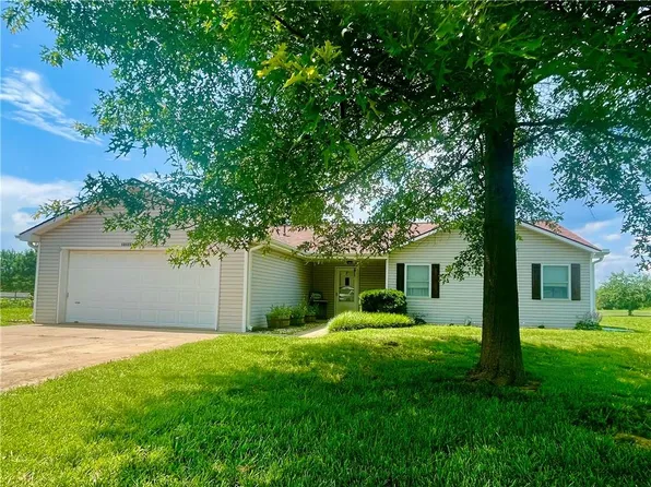 16480 S 1413th Rd, Nevada, MO 64772