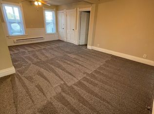 144 N 4th Ave #2, Kankakee, IL 60901