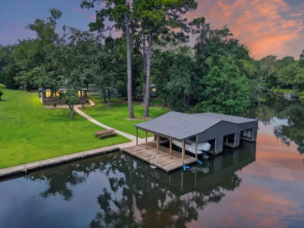 10329 Clyde Acord Rd, Franklin, TX 77856