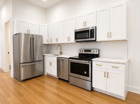 704 Decatur St