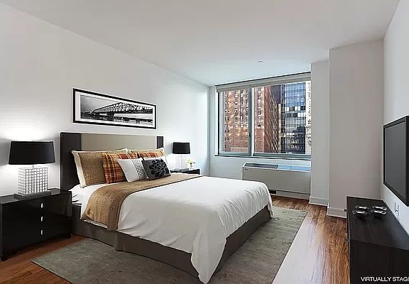 4th image of 30 West St APT 7D