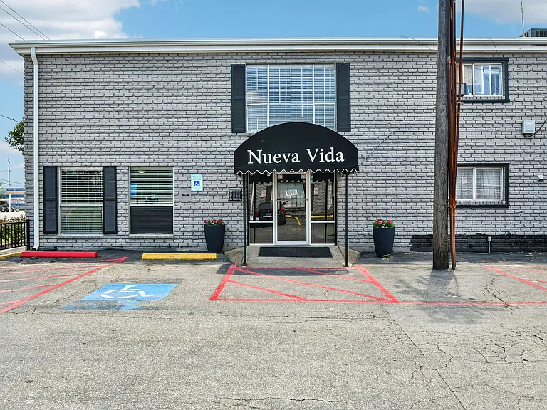 Nueva Vida Apartments — Photo 42