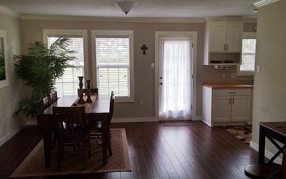 5th image of 212 Saint Francis Cir