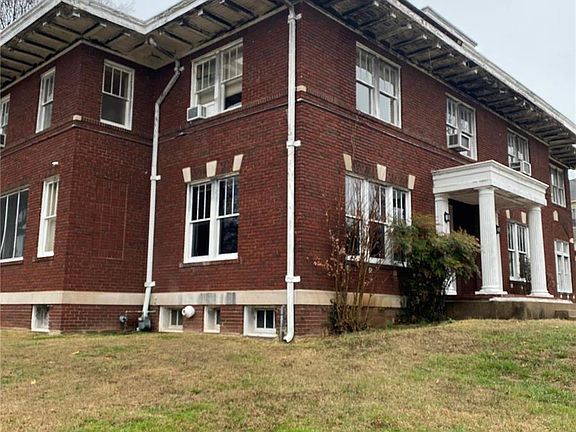 4th image of 603 N Henderson Ave