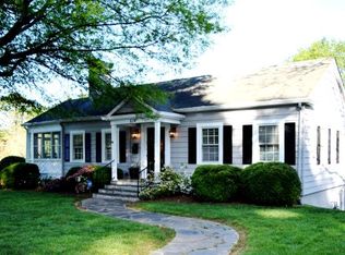 674 6th St NW, Hickory, NC 28601
