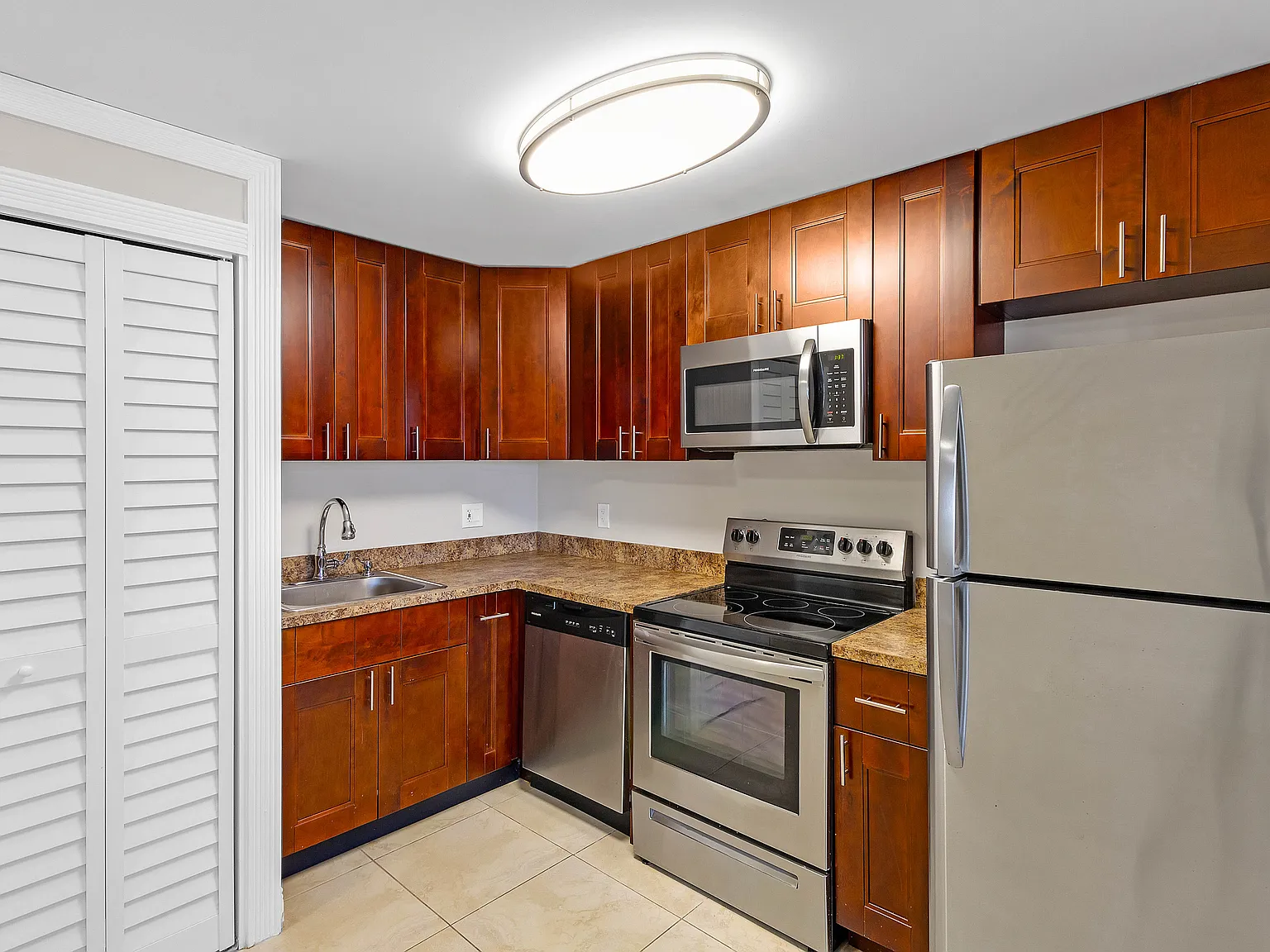 1 bed, 600 sqft, $1,700 — Photo 3