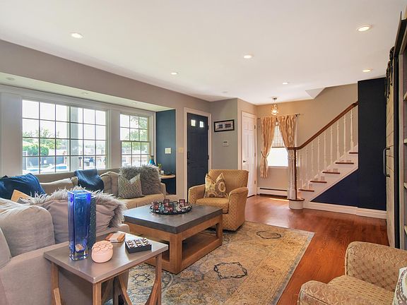 3rd image of 5 Highland Ave