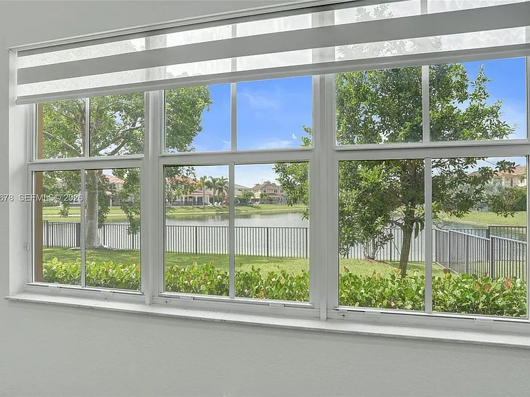 10340 Lake Vista Ct — Photo 73