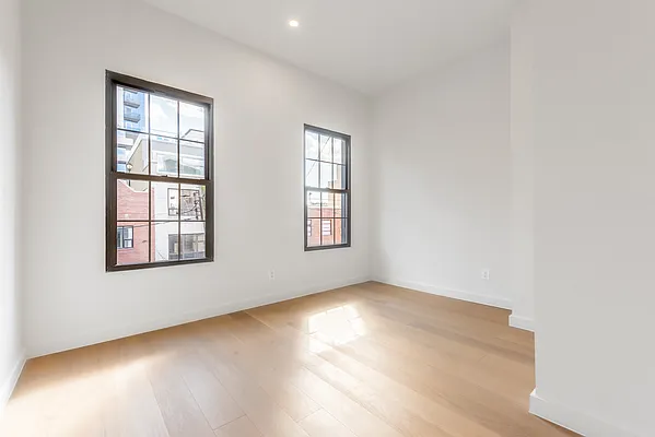 Rented by Modern Spaces | media 10