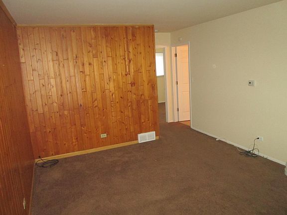 2nd image of 630 Westmoreland Dr #630A