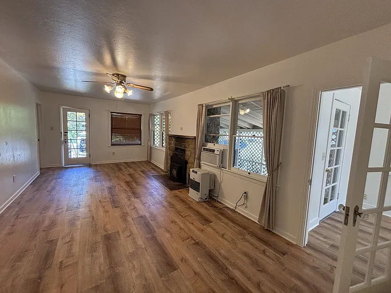 582 Olivene Ct — Photo 5