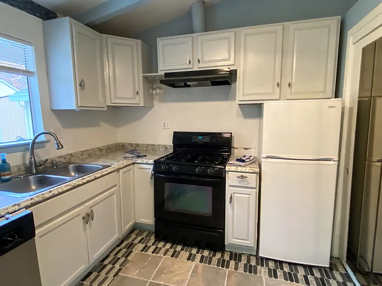 707 Cirby Way #C — Photo 10