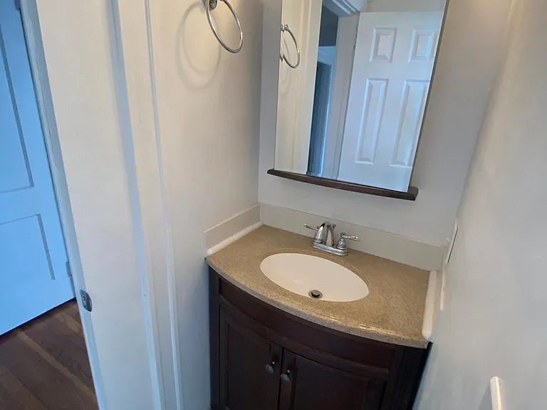 21 S Hobart St #2 — Photo 5