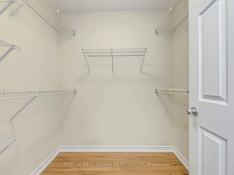 816 Roulston St — Photo 31