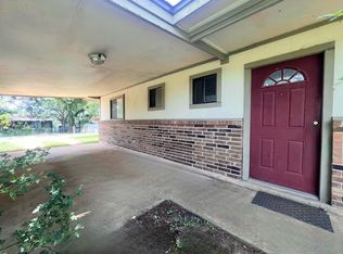 201 2nd Ave, Smithville, TX 78957