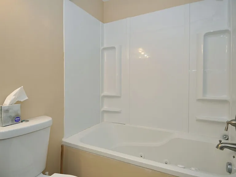 3891 E Cunninghill Dr — Photo 9