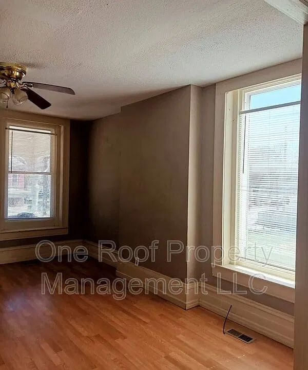 716 Indiana Ave #1