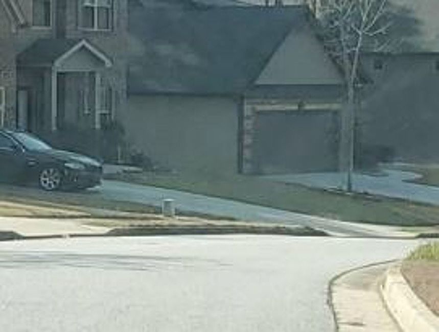 Exterior Neighborhood (street photo)