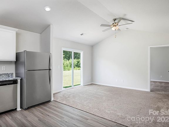 3rd image of 678 Lamorak Pl