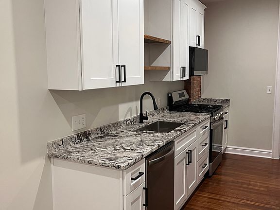 3rd image of 54 Whitney Pl #6