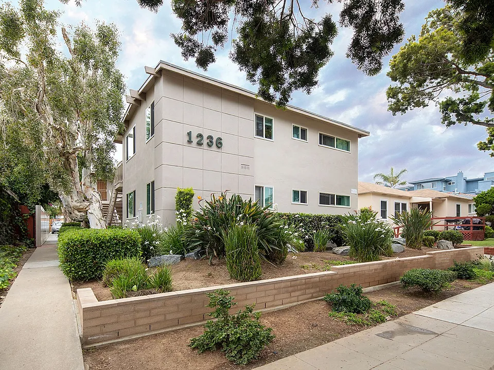 1236 Felspar Street