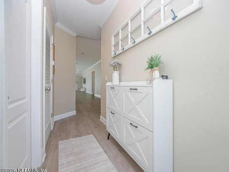 65 Creekmore Dr — Photo 3