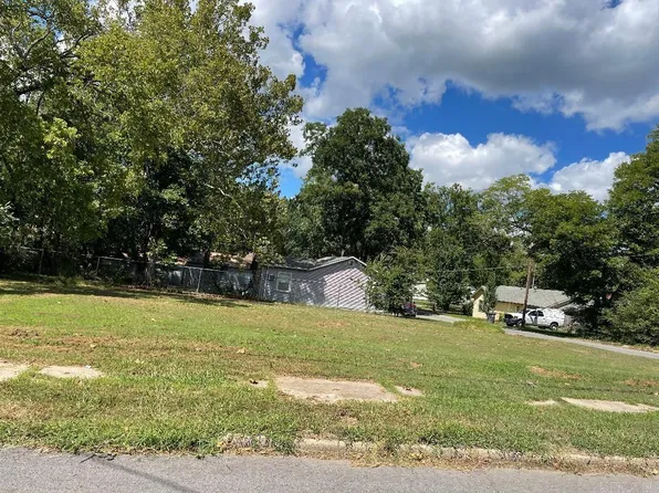 600 Woodruff St, Searcy, AR 72143