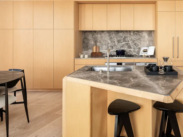 30 Front Street image 6 of 36