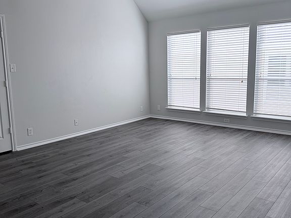 4th image of 6736 Terra Rye