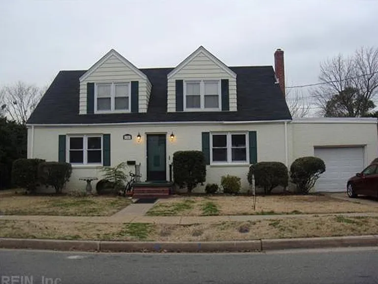 7709 Castleton Pl — Photo 1