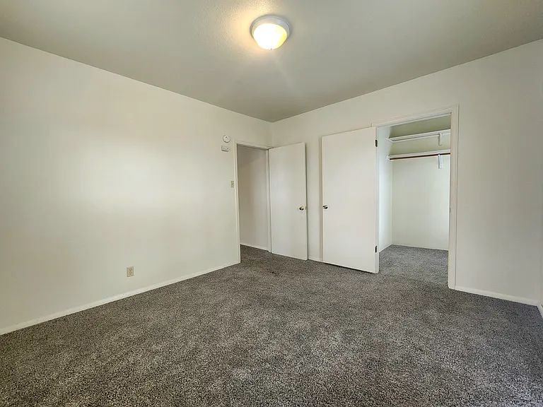1637 Cedar St #4 — Photo 5