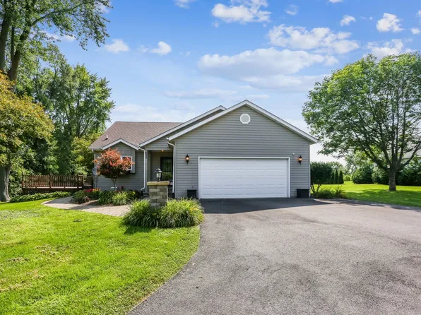 605 1st Ave, Mendota, IL 61342