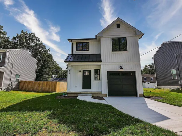 462 Redwood Ave, Galloway, NJ 08205