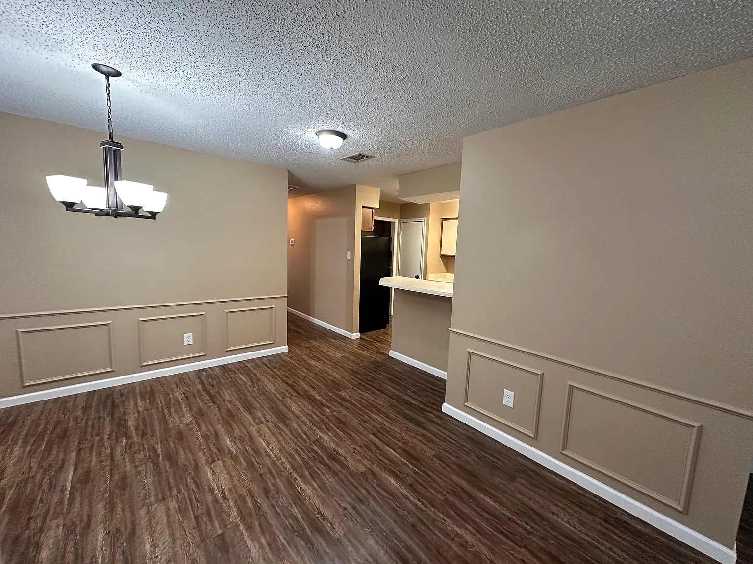3 bed, 1203 sqft, $1,750 — Photo 3