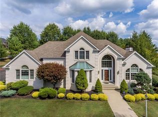 201 Maid Marion Ln, Mcmurray, PA