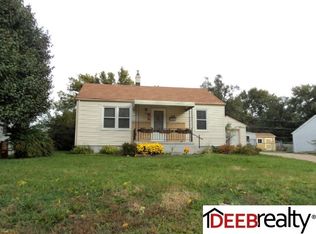 6330 Charles St, Omaha, NE 68132