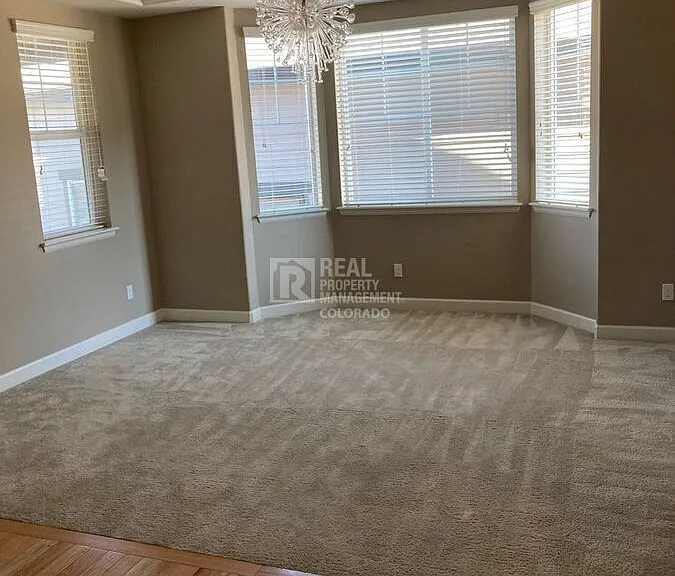 5028 S Versailles Cir — Photo 7