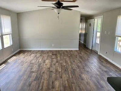 3 bed, $1,350 — Photo 2