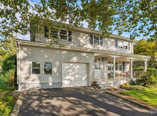 94 Grove St, Clifton, NJ 07013