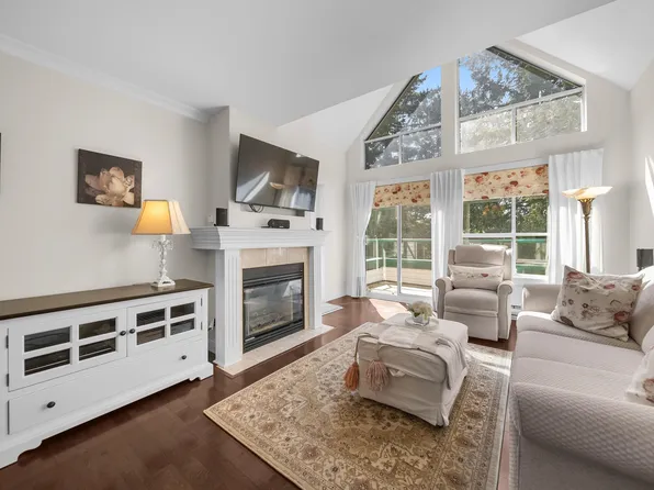 33280 E Bourquin Cres #408, Abbotsford, BC V2S 7K2