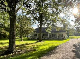 16801 Mae Edna Dr, Moss Point, MS 39562