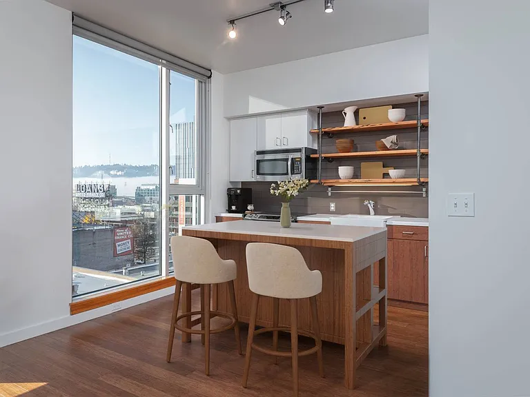 Central Eastside Lofts — Photo 3