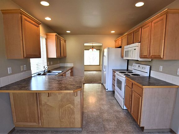 3rd image of 24820 104th Avenue Ct E