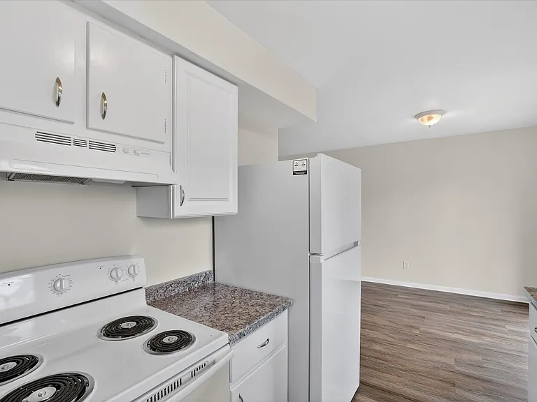 3502 Ridgecliffe Dr #2 — Photo 7