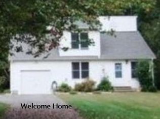 8 Carol Ann Dr, Belchertown, MA 01007