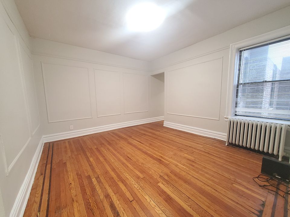 2nd image of 20 Kensington Ave #2E