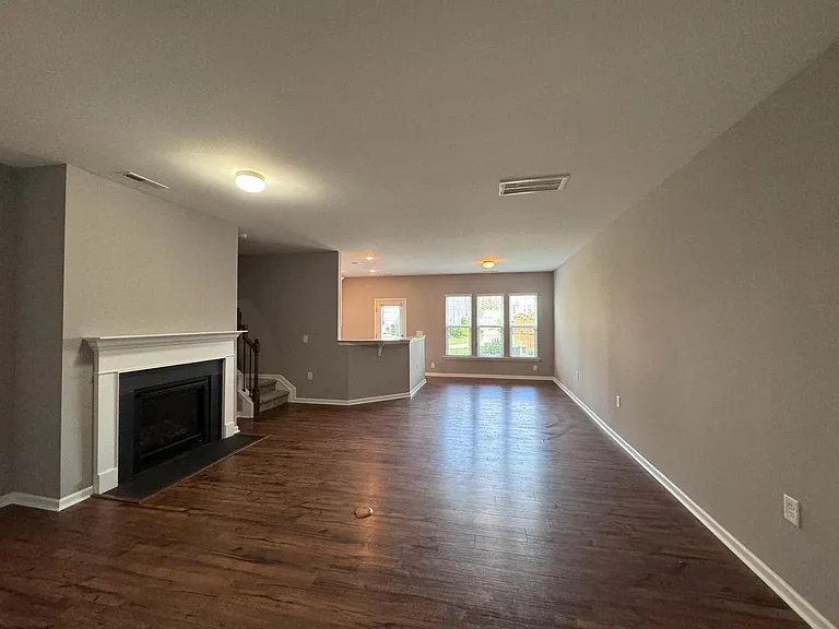 1024 Laceflower Dr — Photo 5