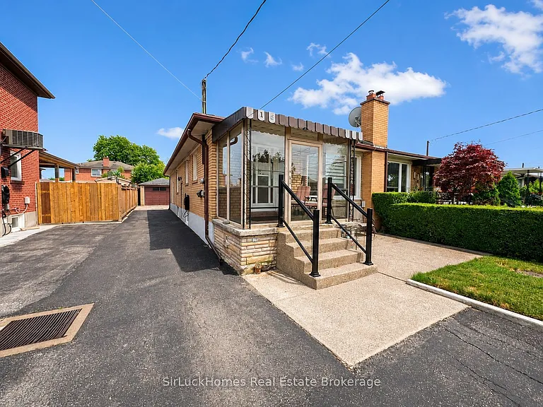 15 Snowood Ct — Photo 2