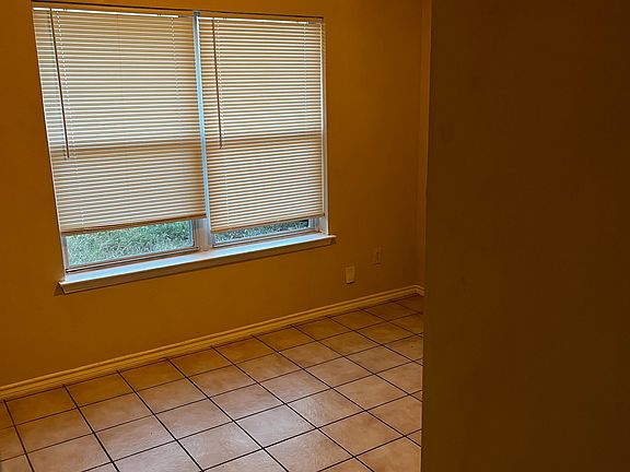 4th image of 1708 Tina Marie Rd #B