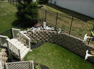 34 Primrose Ln, Huntingdon Valley, PA 19006